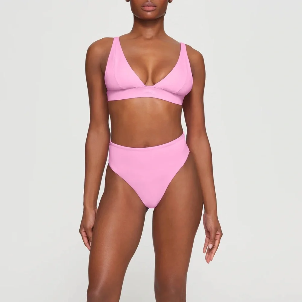 Skims Swim Plunge Bikini Top